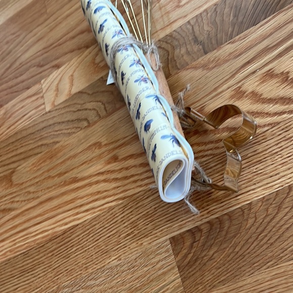 NWT Anthropologie Busy Bee Baking Bundle - Picture 9 of 10